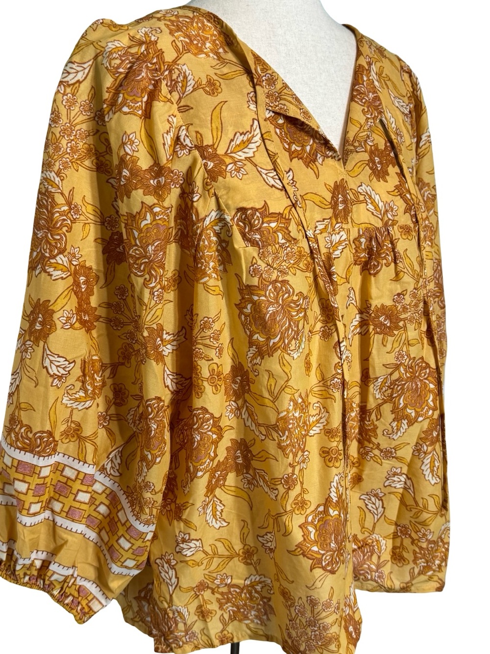 C&C California Mustard Floral Peasant Puffy Sleeve Tunic SZ L
